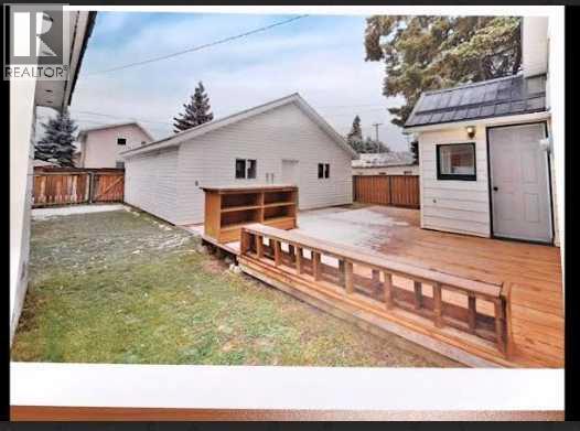 4915 52 Avenue, Eckville, Alberta  T0M 0X0 - Photo 2 - A2294141