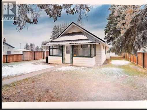 4915 52 Avenue, Eckville, Alberta  T0M 0X0 - Photo 3 - A2294141