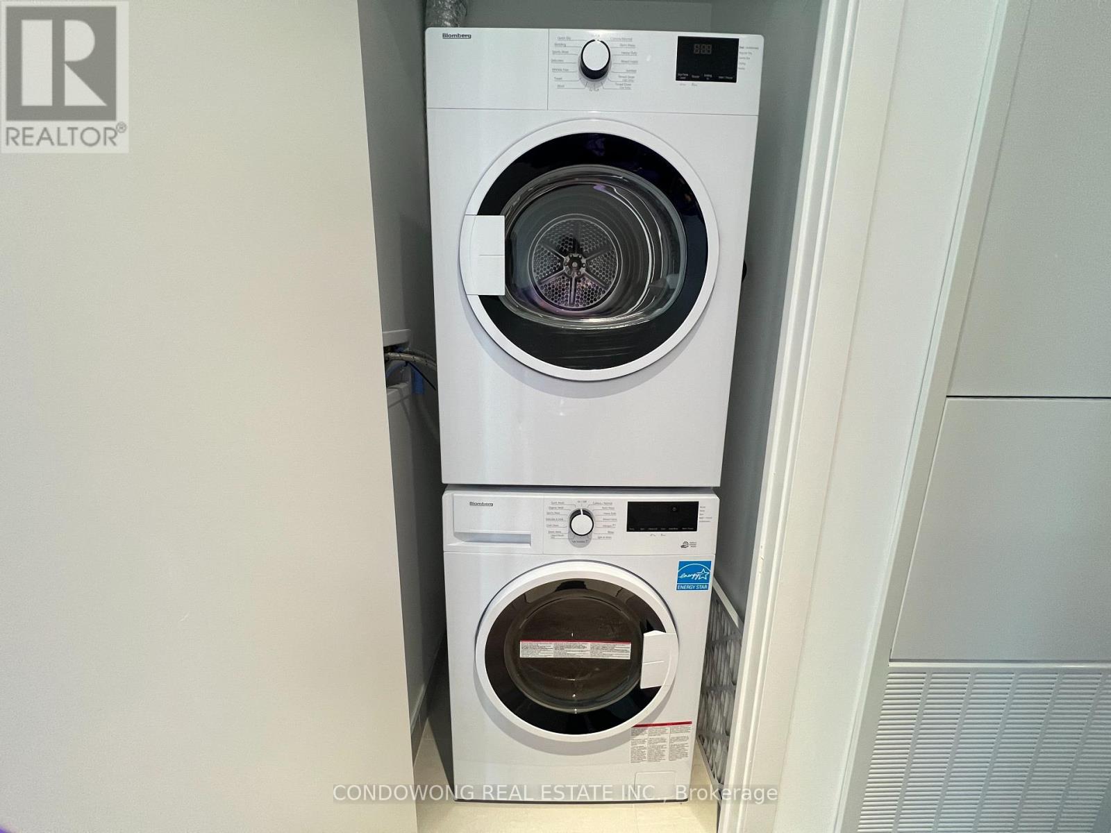 4905 - 8 Wellesley Street W, Toronto, Ontario  M4Y 0J5 - Photo 8 - C12962016