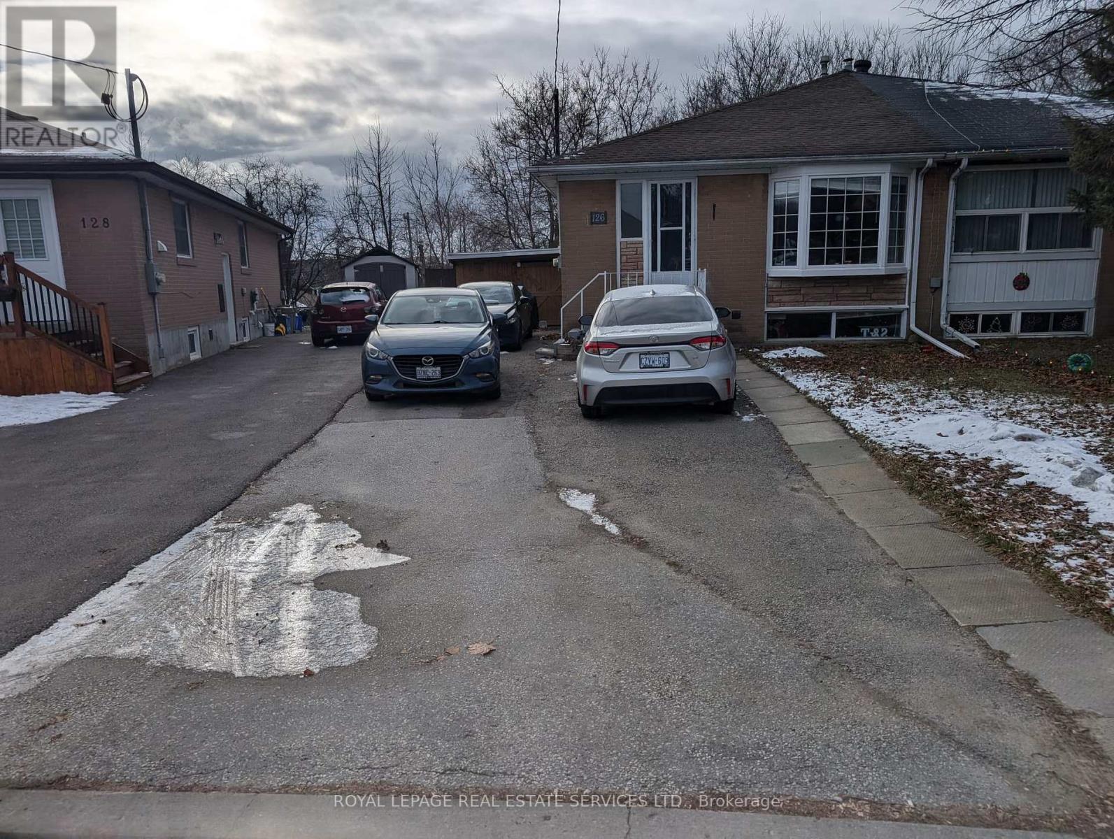 LOWER - 126 SHELDON AVENUE, Newmarket, Ontario