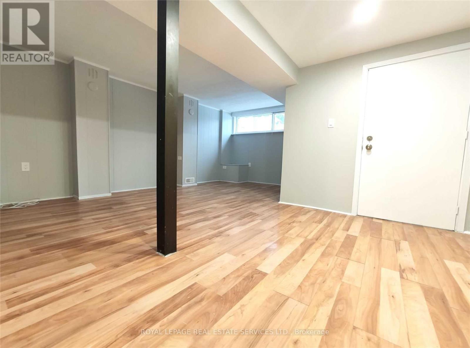 Lower - 126 Sheldon Avenue, Newmarket, Ontario  L3Y 2V7 - Photo 2 - N12962000