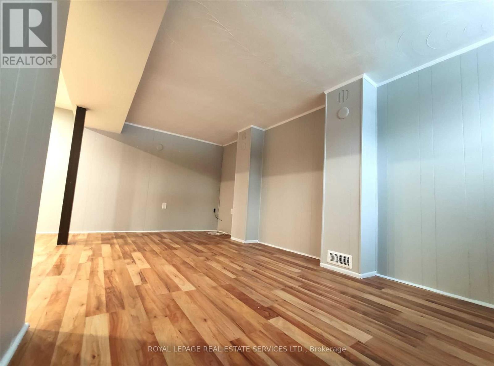 Lower - 126 Sheldon Avenue, Newmarket, Ontario  L3Y 2V7 - Photo 3 - N12962000