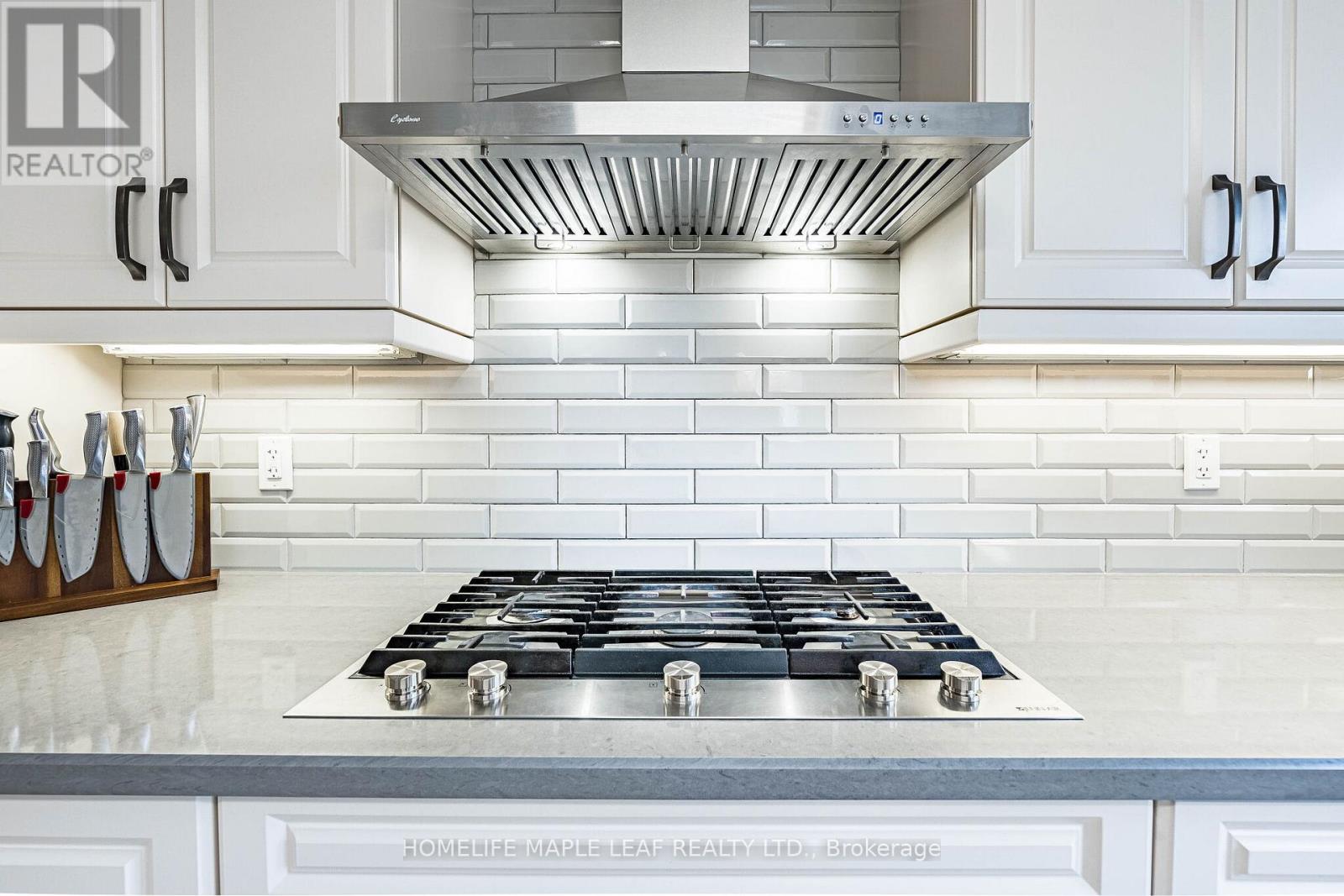 12 Proctor Gate, New Tecumseth, Ontario  L0G 1W0 - Photo 10 - N12962026