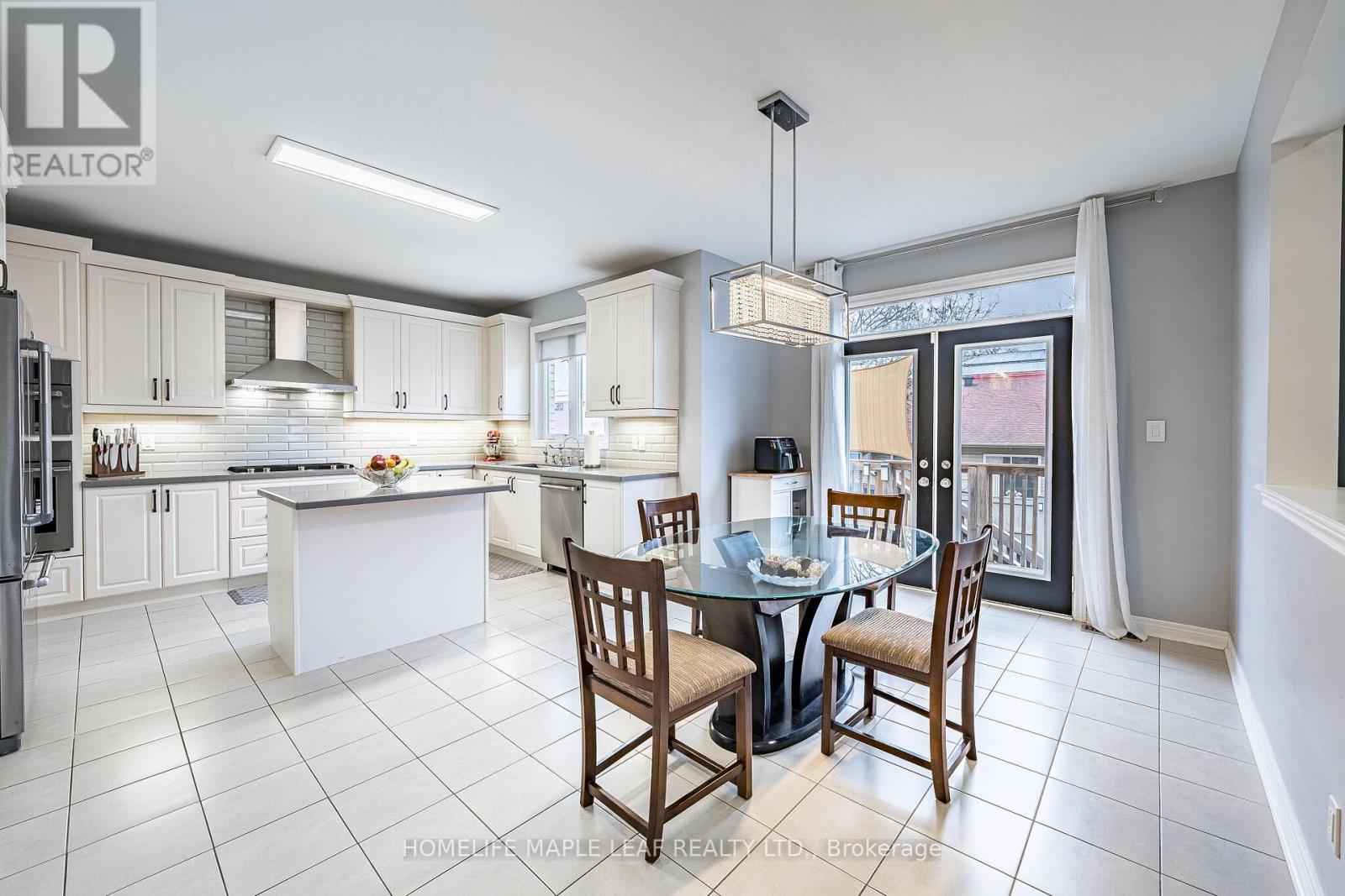 12 Proctor Gate, New Tecumseth, Ontario  L0G 1W0 - Photo 6 - N12962026