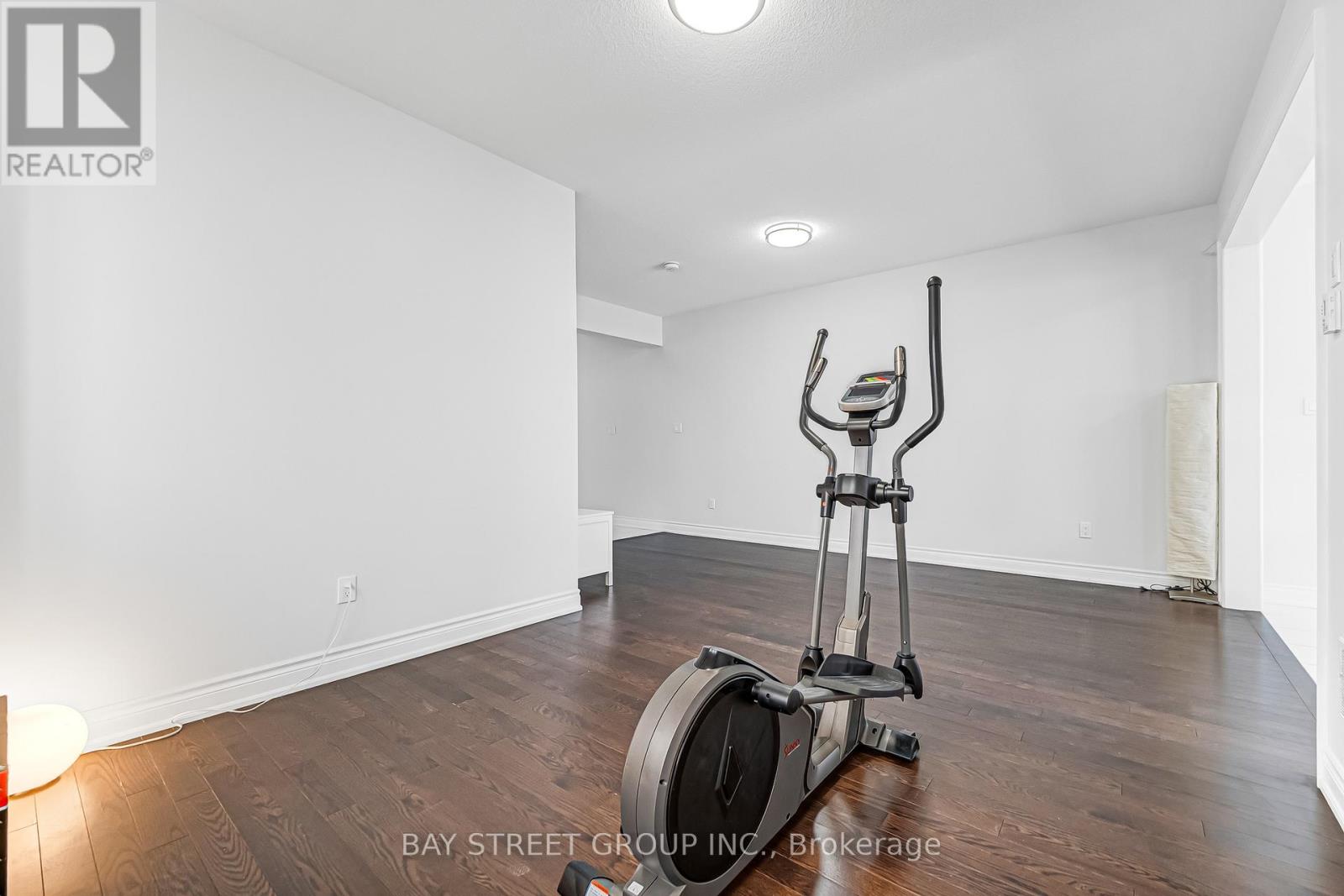 60 Mohandas Drive, Markham, Ontario  L3S 0E5 - Photo 16 - N12962056