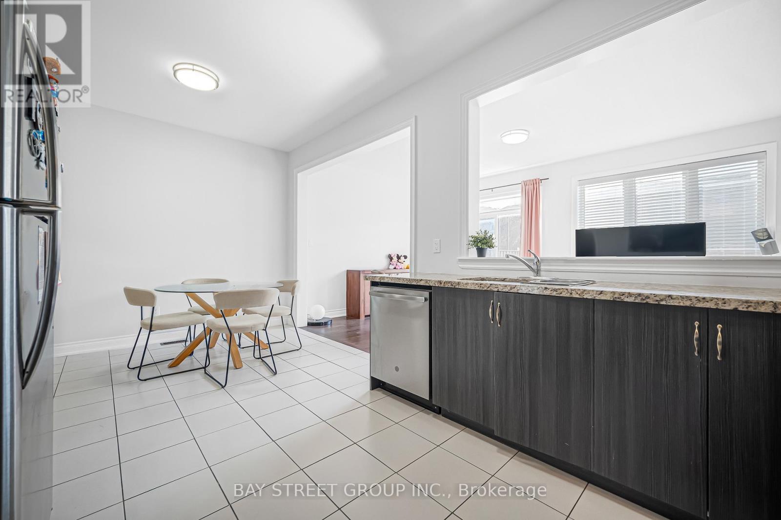 60 Mohandas Drive, Markham, Ontario  L3S 0E5 - Photo 21 - N12962056