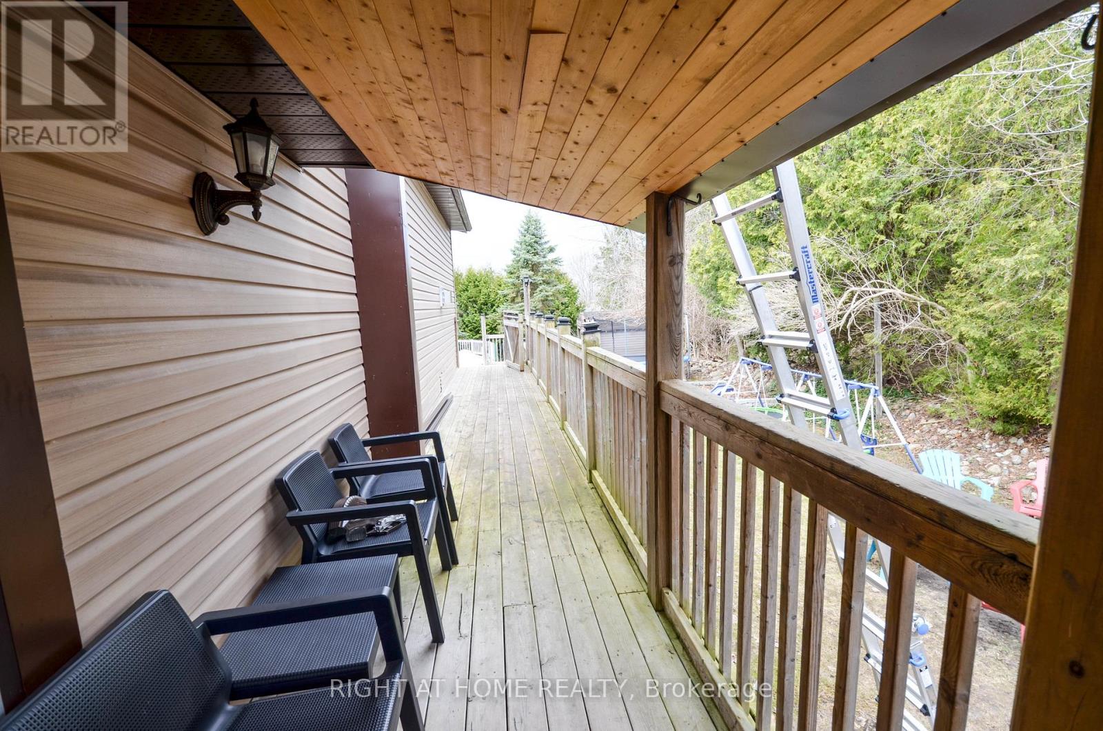 49 Winfield Drive, Tay (Victoria Harbour), Ontario  L0K 2A0 - Photo 11 - S12962054