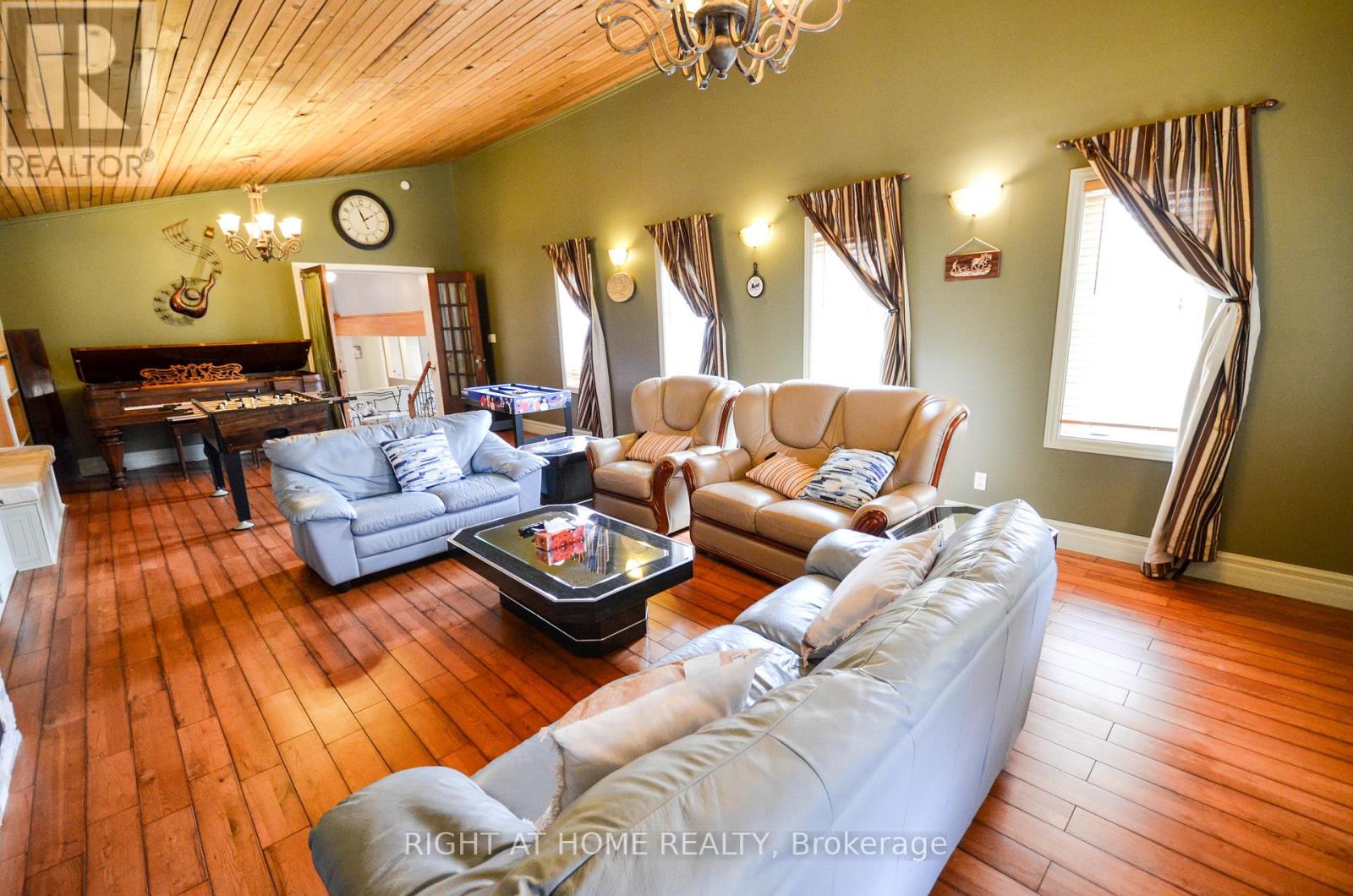 49 Winfield Drive, Tay (Victoria Harbour), Ontario  L0K 2A0 - Photo 3 - S12962054