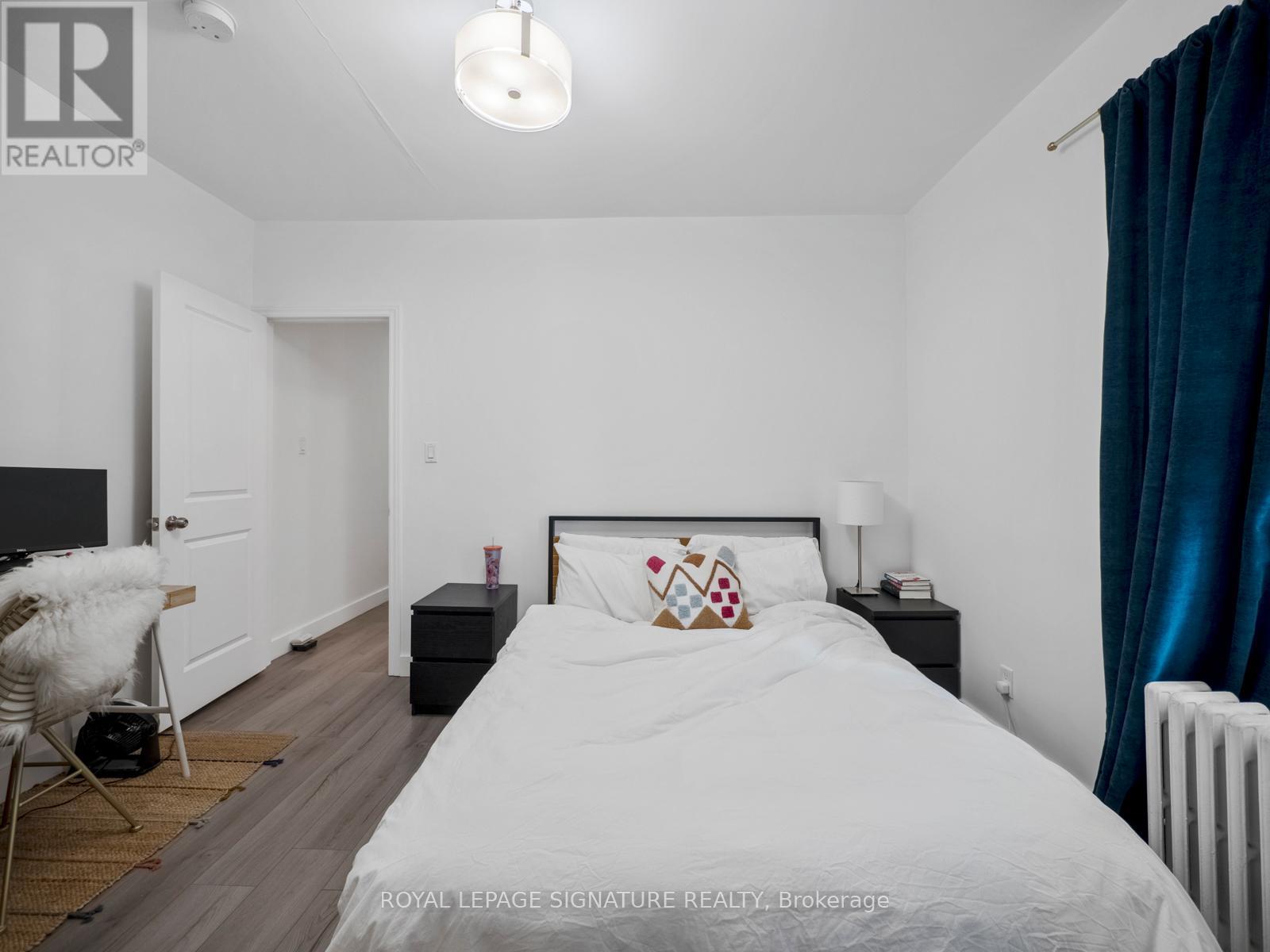 2nd Lvl - 2243 Dundas Street W, Toronto, Ontario  M6R 1X6 - Photo 6 - W12962002