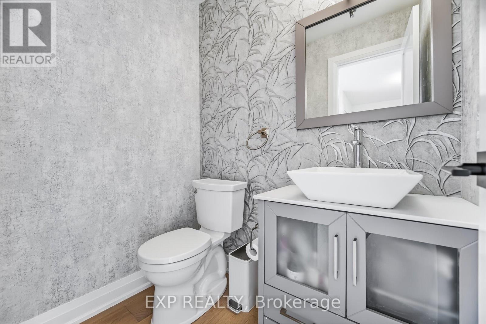 1220 Thoresby Drive, Oakville, Ontario  L6J 7K3 - Photo 21 - W12962018