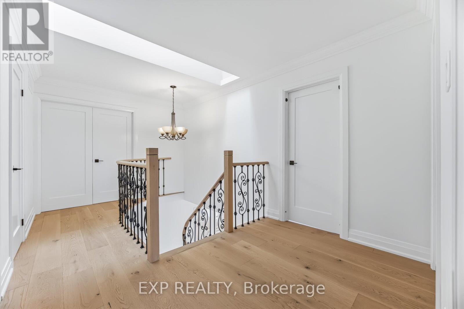 1220 Thoresby Drive, Oakville, Ontario  L6J 7K3 - Photo 23 - W12962018