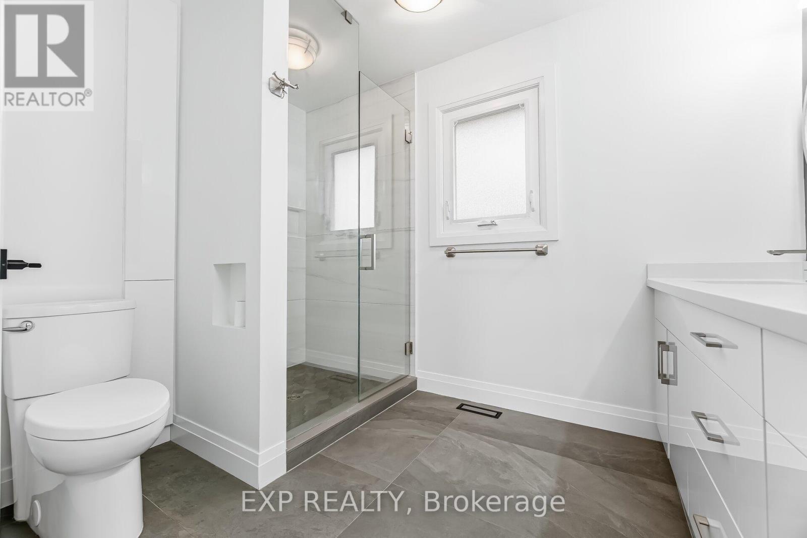 1220 Thoresby Drive, Oakville, Ontario  L6J 7K3 - Photo 27 - W12962018