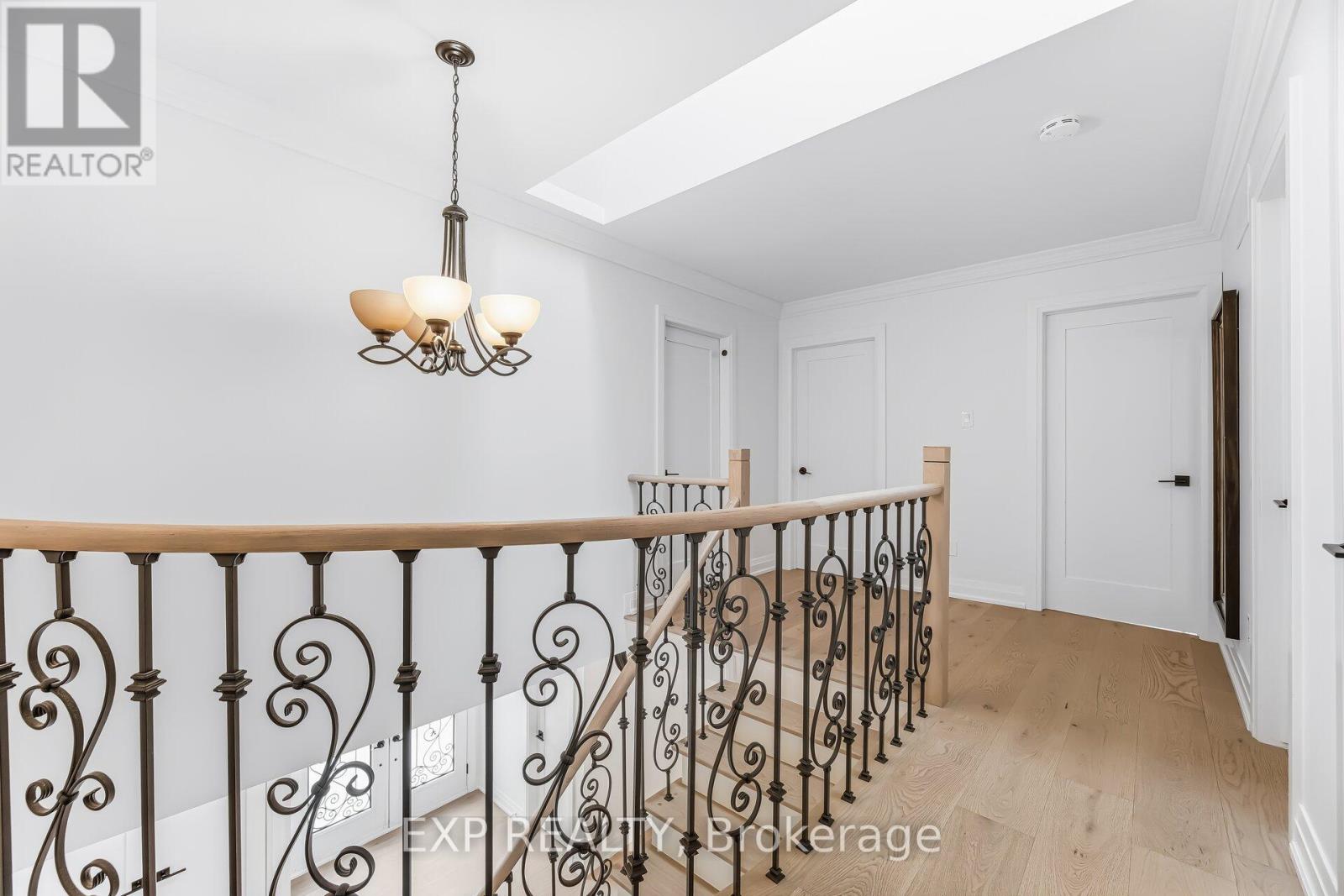 1220 Thoresby Drive, Oakville, Ontario  L6J 7K3 - Photo 30 - W12962018