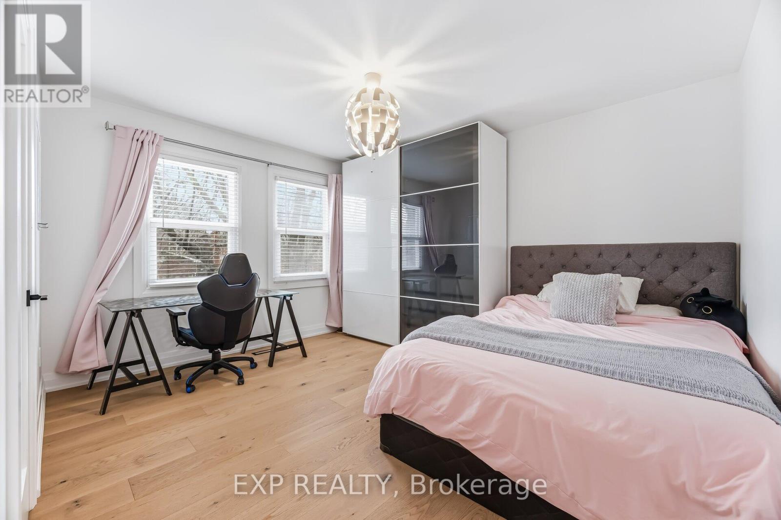 1220 Thoresby Drive, Oakville, Ontario  L6J 7K3 - Photo 32 - W12962018