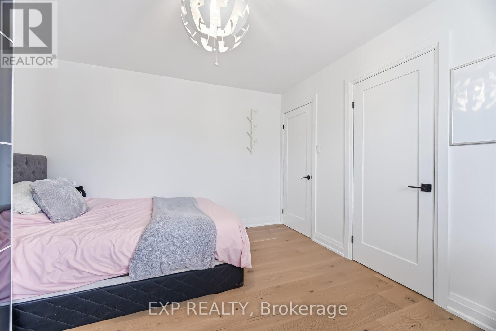 1220 Thoresby Drive, Oakville, Ontario  L6J 7K3 - Photo 35 - W12962018