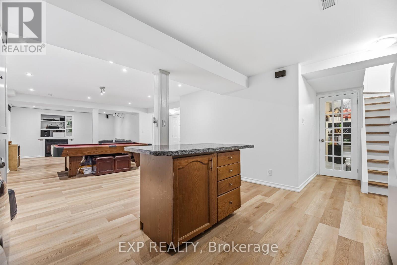 1220 Thoresby Drive, Oakville, Ontario  L6J 7K3 - Photo 39 - W12962018