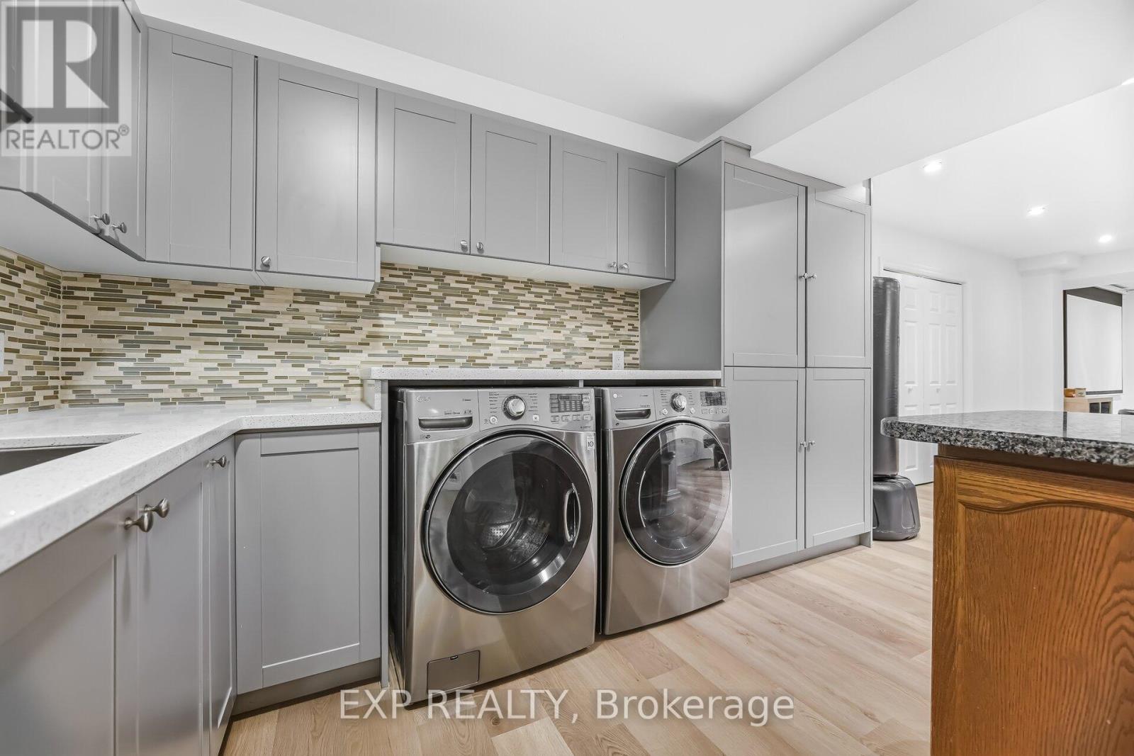 1220 Thoresby Drive, Oakville, Ontario  L6J 7K3 - Photo 40 - W12962018