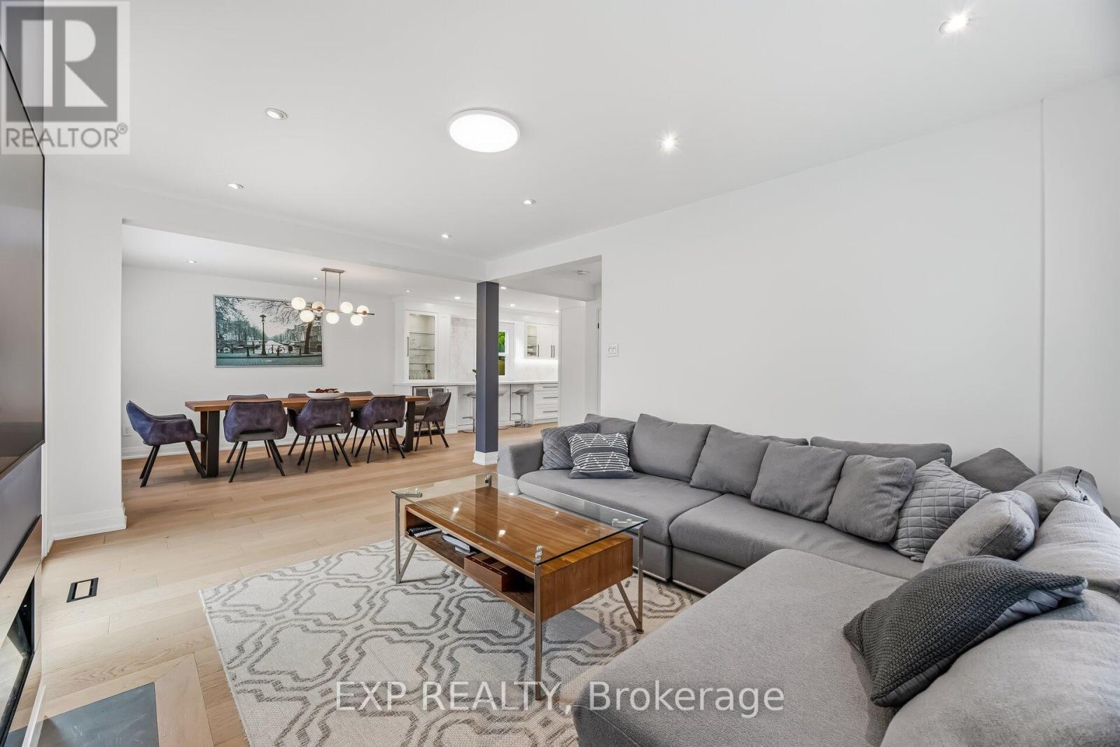 1220 Thoresby Drive, Oakville, Ontario  L6J 7K3 - Photo 8 - W12962018