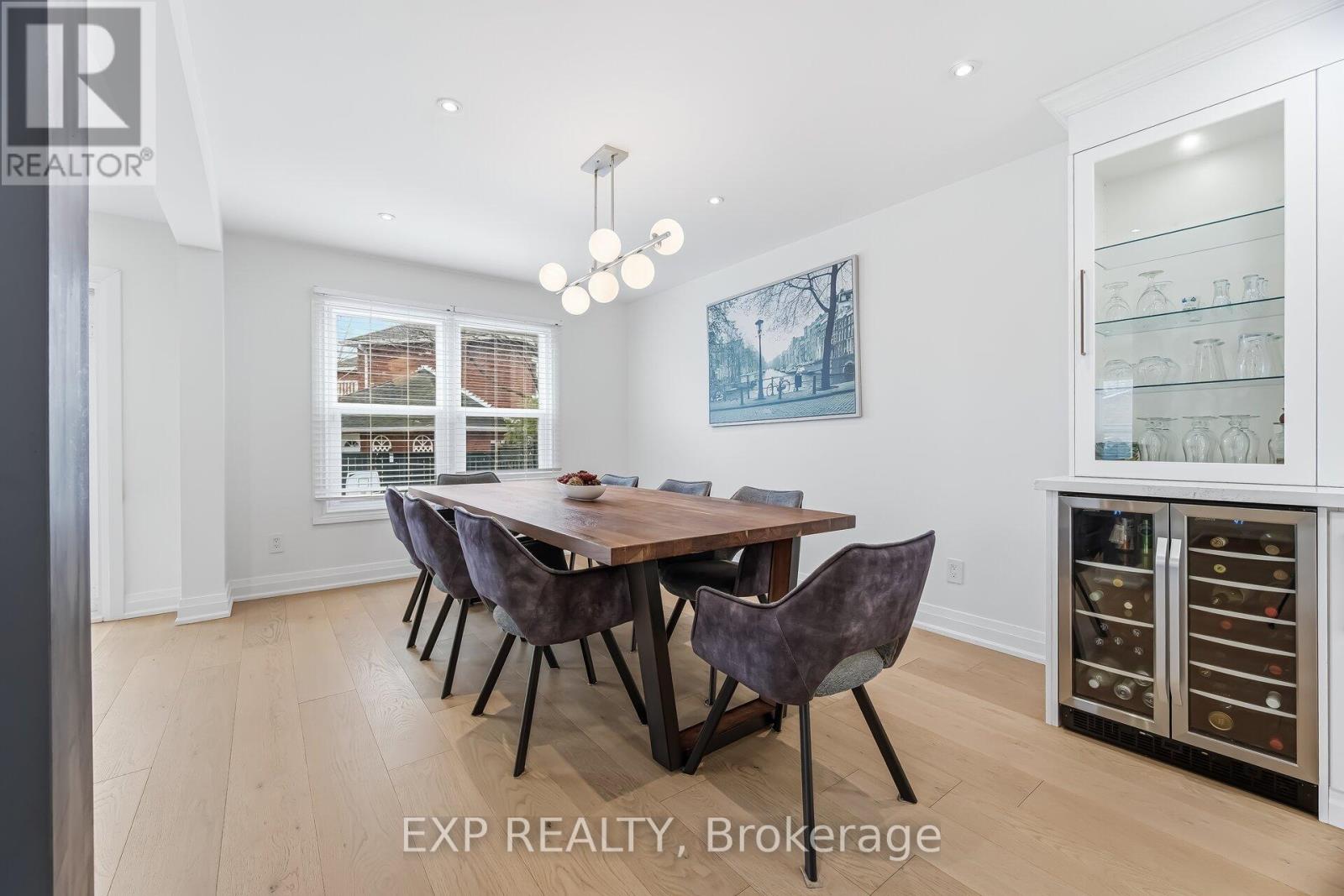 1220 Thoresby Drive, Oakville, Ontario  L6J 7K3 - Photo 9 - W12962018