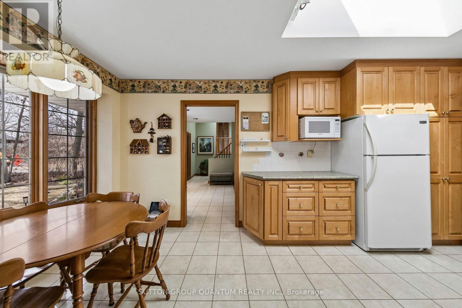 1431 Queen Victoria Avenue, Mississauga, Ontario  L5H 3H2 - Photo 18 - W12962028