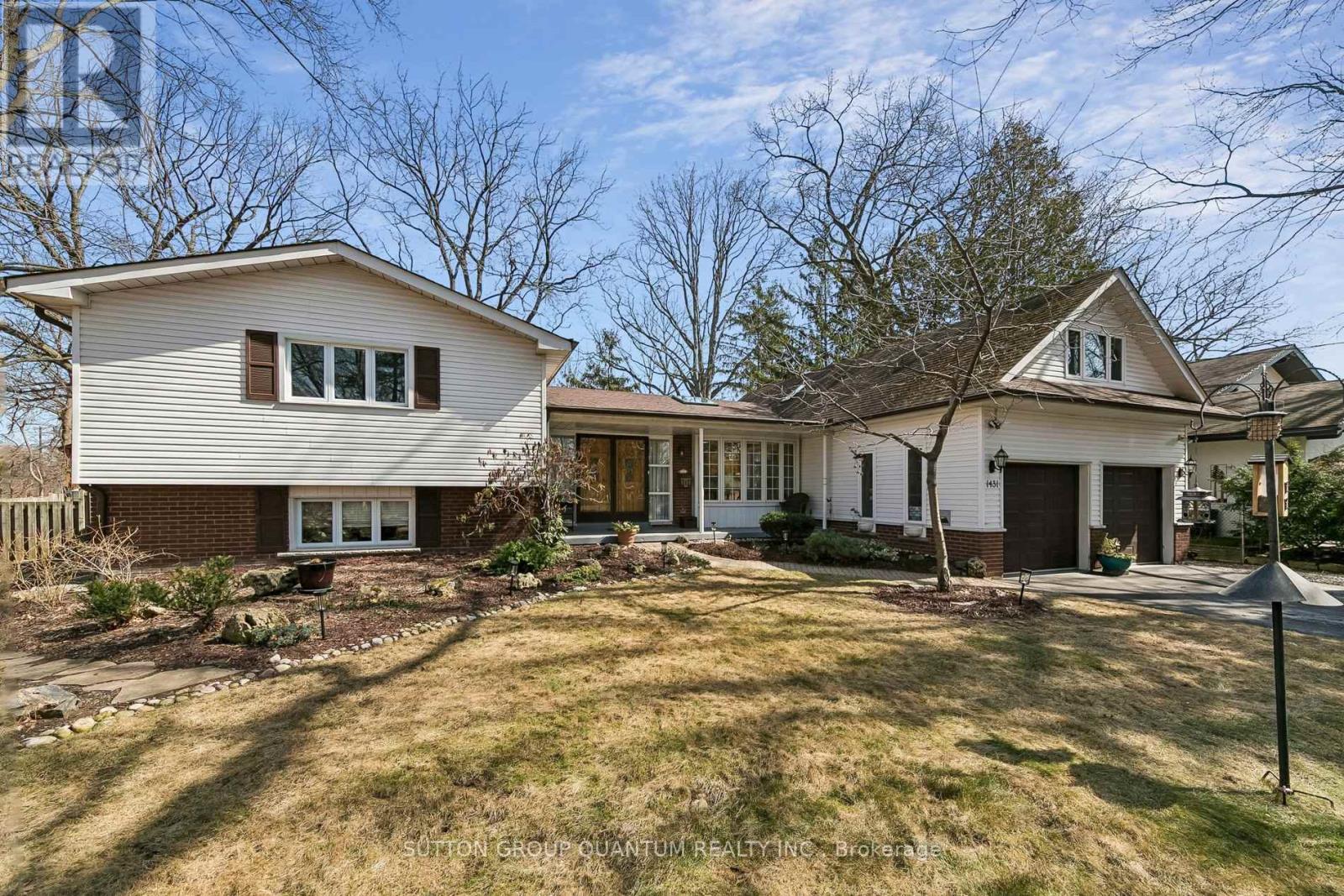 1431 Queen Victoria Avenue, Mississauga, Ontario  L5H 3H2 - Photo 4 - W12962028