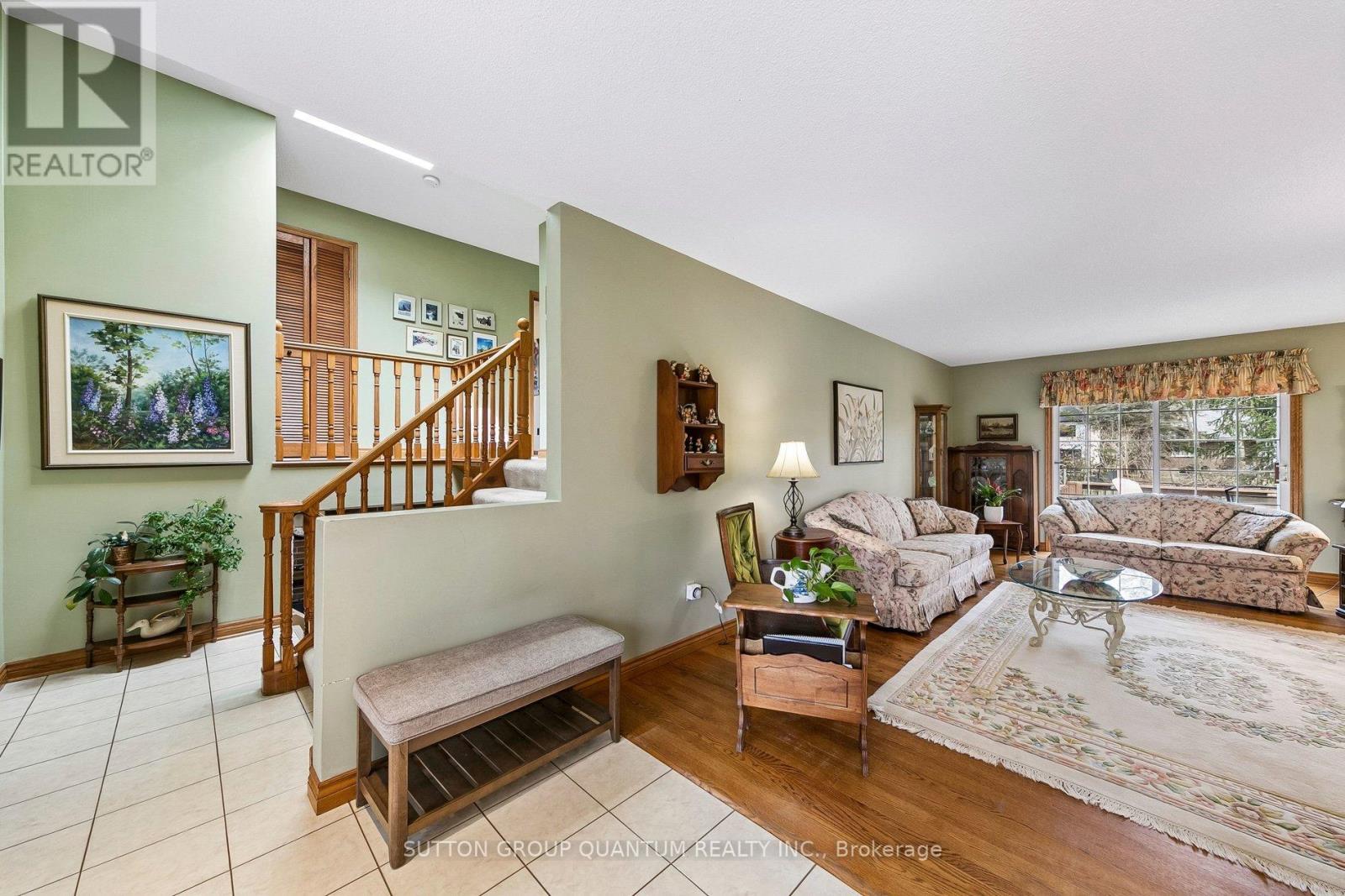 1431 Queen Victoria Avenue, Mississauga, Ontario  L5H 3H2 - Photo 5 - W12962028