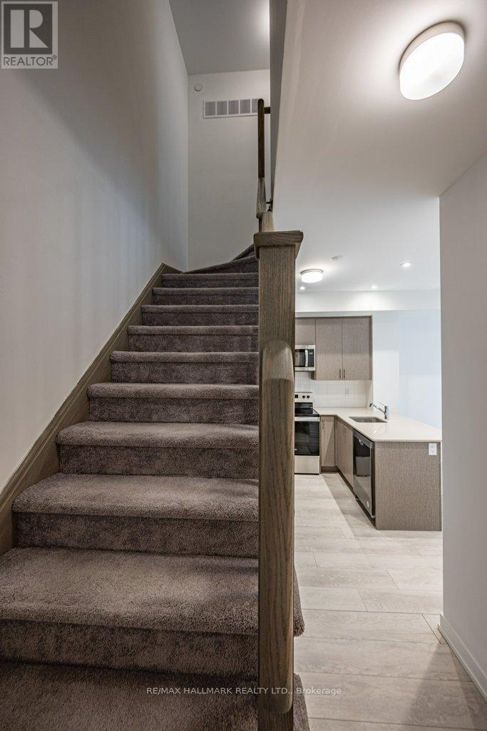 9 - 3566 Colonial Drive, Mississauga, Ontario  L5L 0C1 - Photo 7 - W12962042