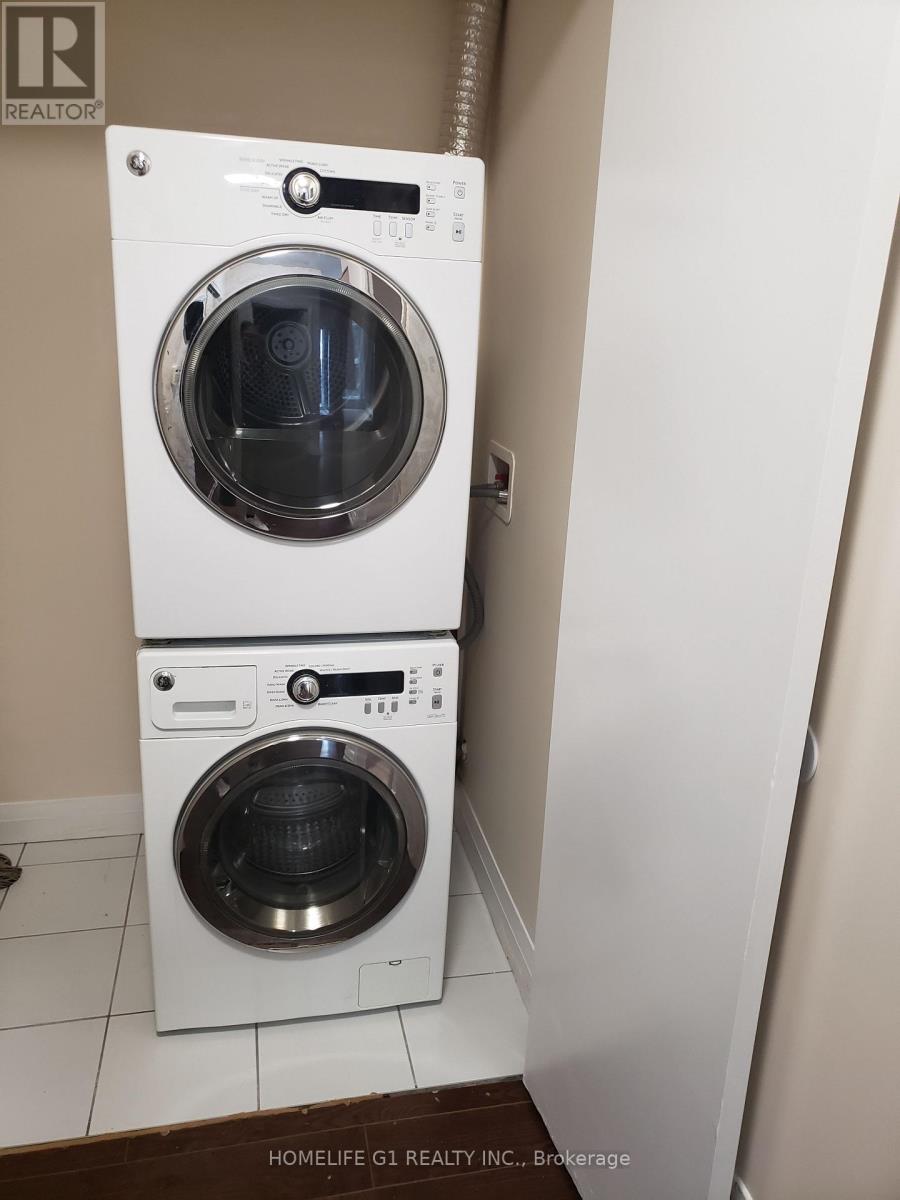 1 Valhalla Road, Toronto, Ontario  M9B 1S9 - Photo 11 - W12962070