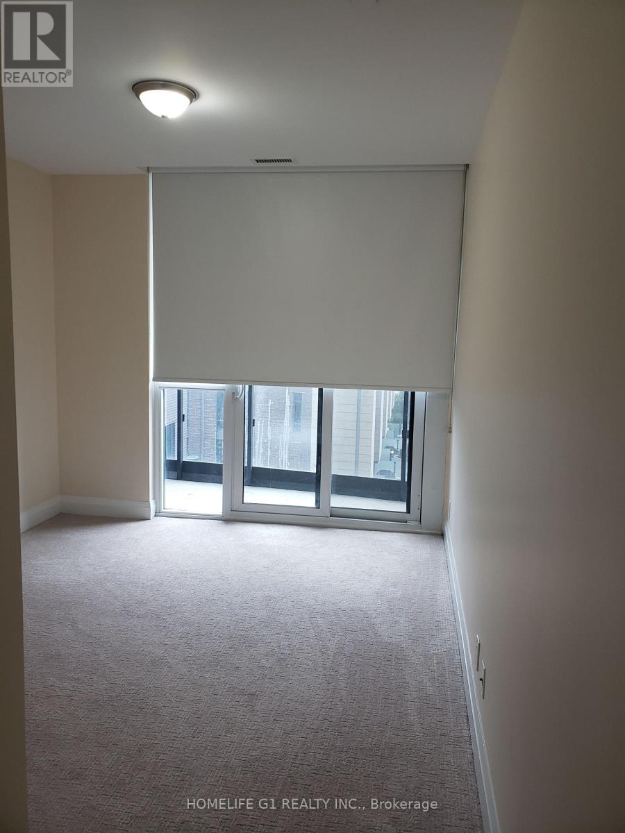 1 Valhalla Road, Toronto, Ontario  M9B 1S9 - Photo 7 - W12962070