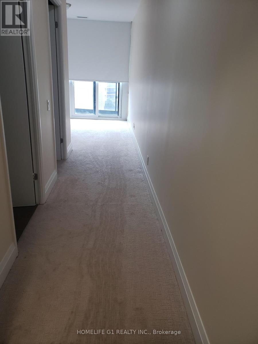 1 Valhalla Road, Toronto, Ontario  M9B 1S9 - Photo 8 - W12962070