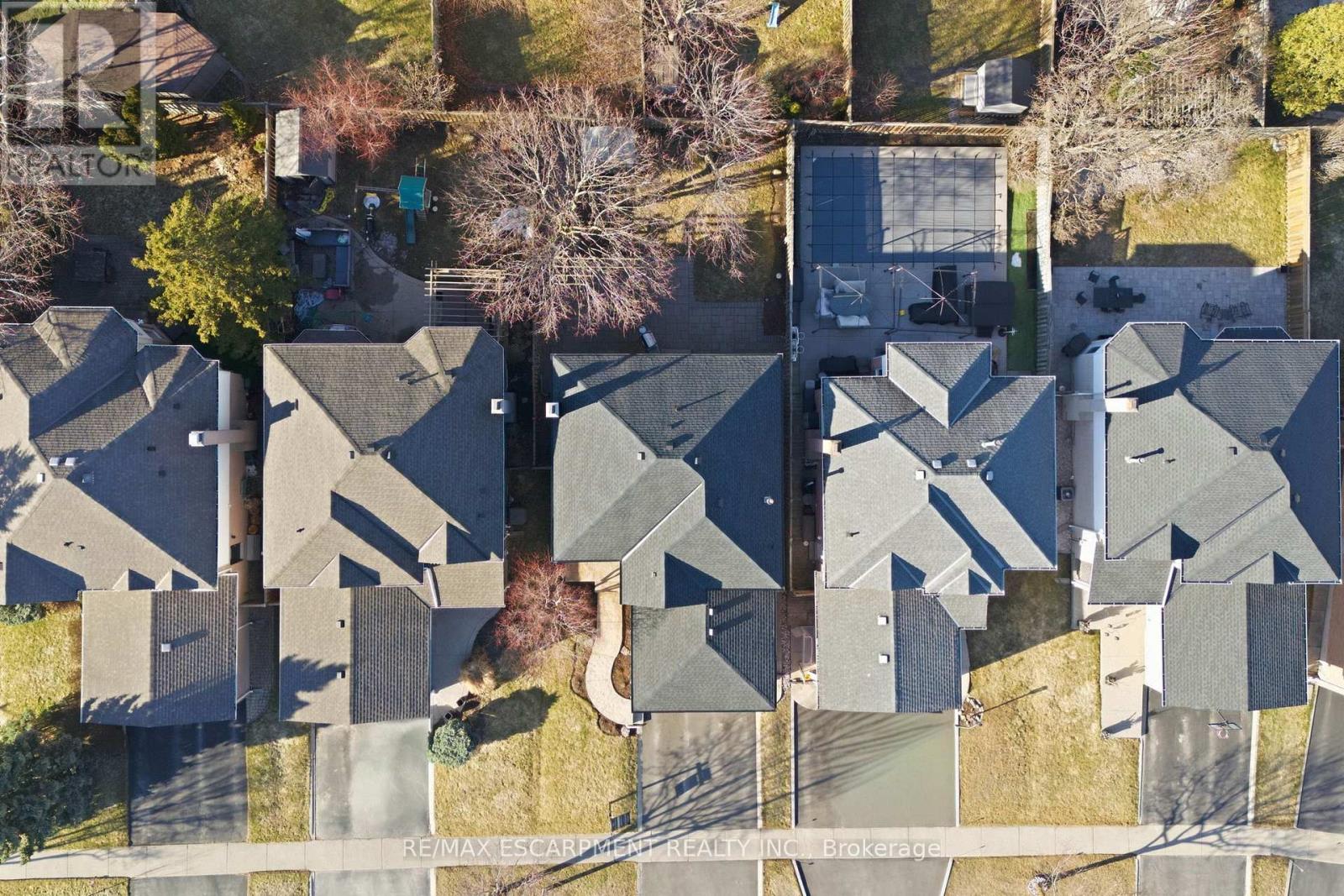 2443 Newport Street, Burlington, Ontario  L7M 3Y1 - Photo 48 - W12962080