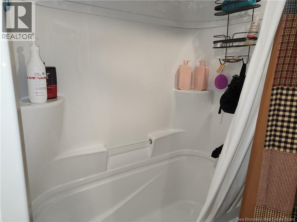 16032 Route 105, Dsl De Drummond/dsl Of Drummond, New Brunswick  E3Y 2H9 - Photo 28 - NB135844