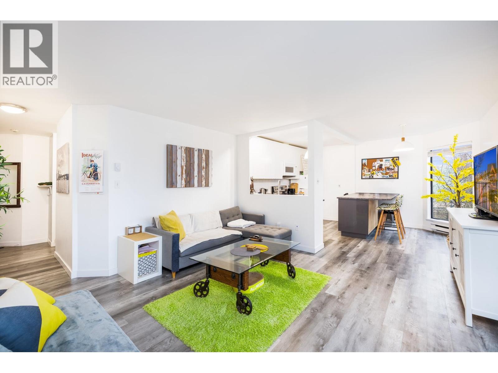 408 340 Ginger Drive, New Westminster, British Columbia  V3L 5L7 - Photo 4 - R3086439