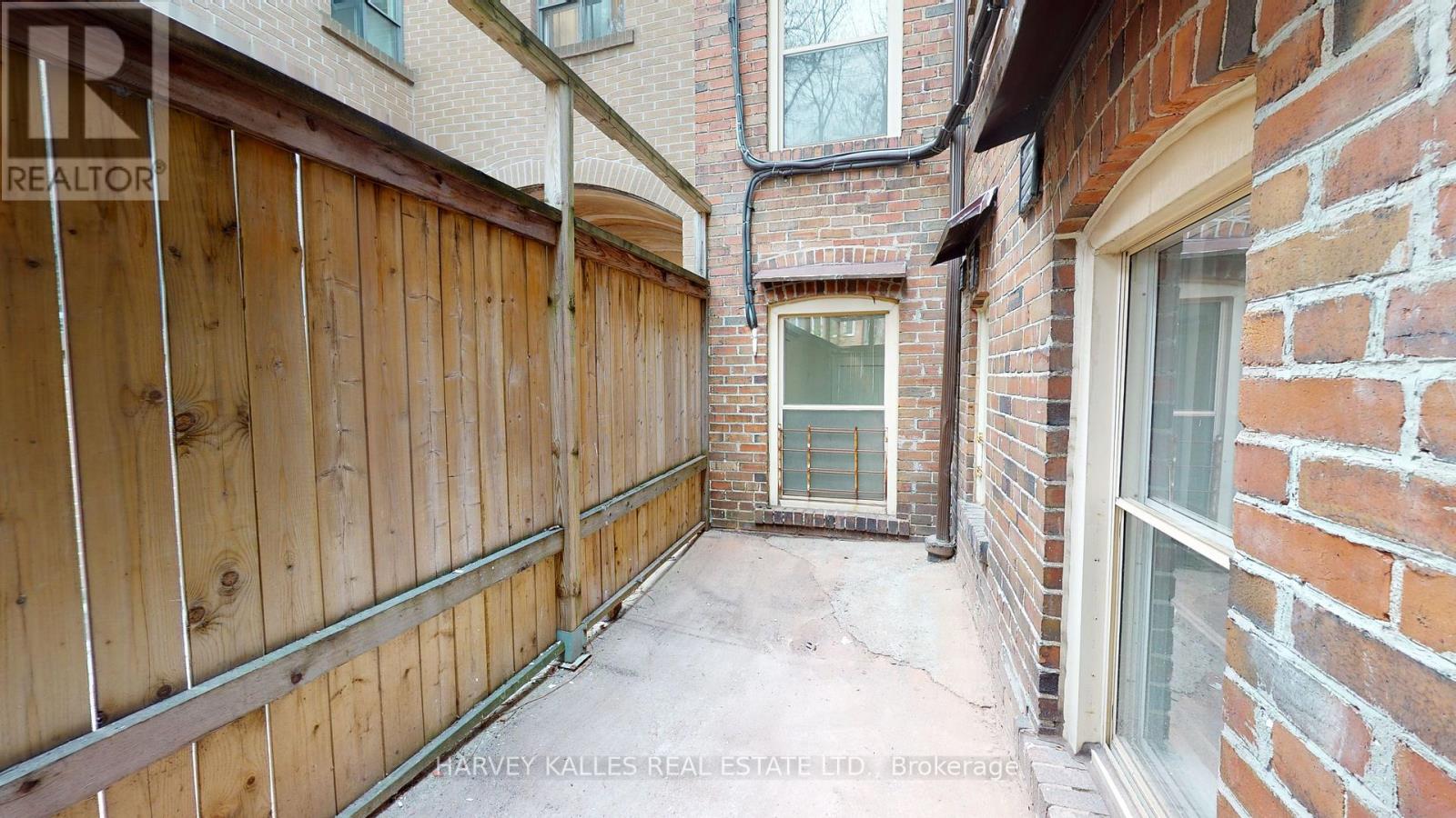 1 - 1065 Bathurst Street, Toronto, Ontario  M5R 3G8 - Photo 13 - C12797456