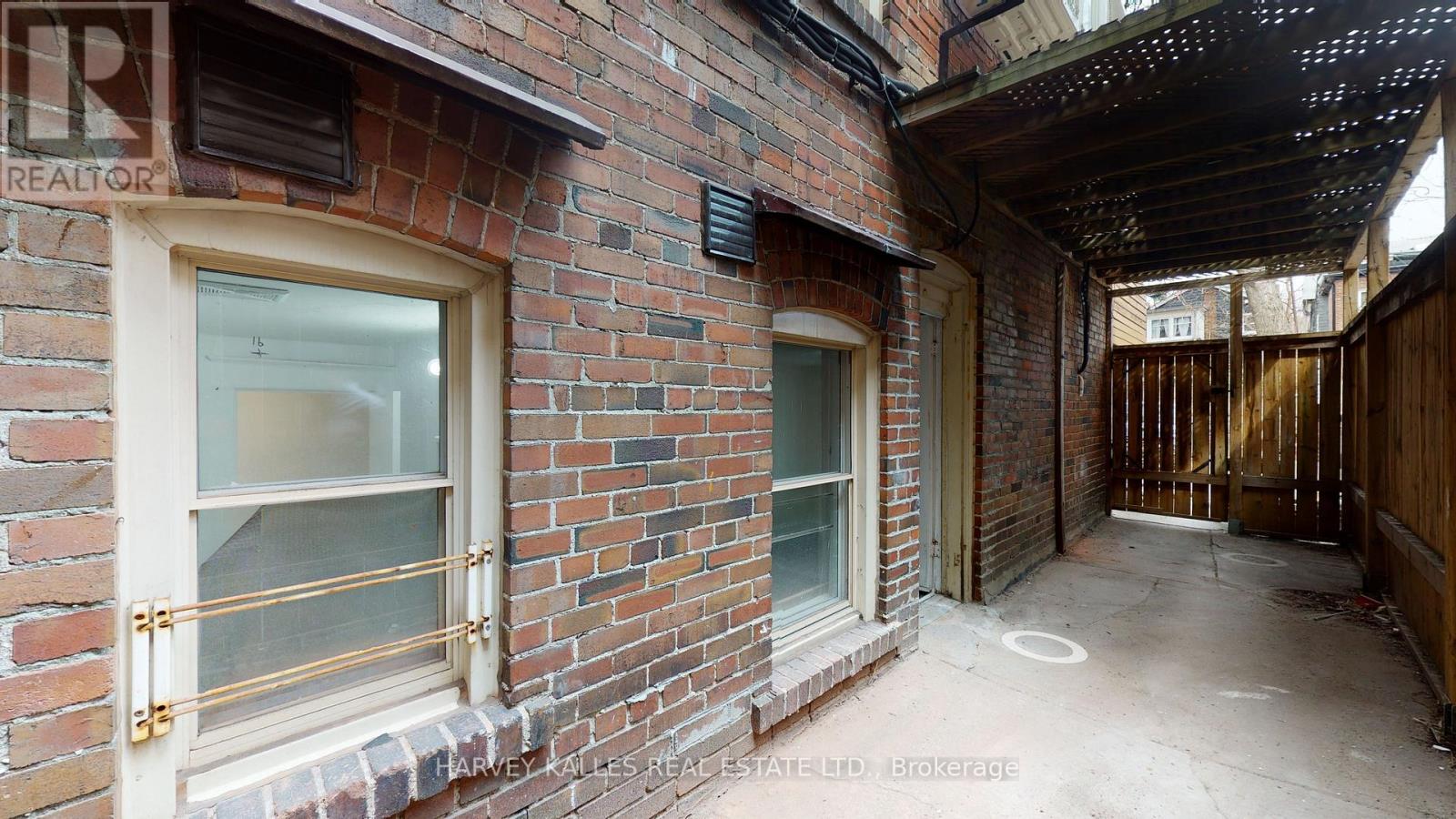 1 - 1065 Bathurst Street, Toronto, Ontario  M5R 3G8 - Photo 14 - C12797456
