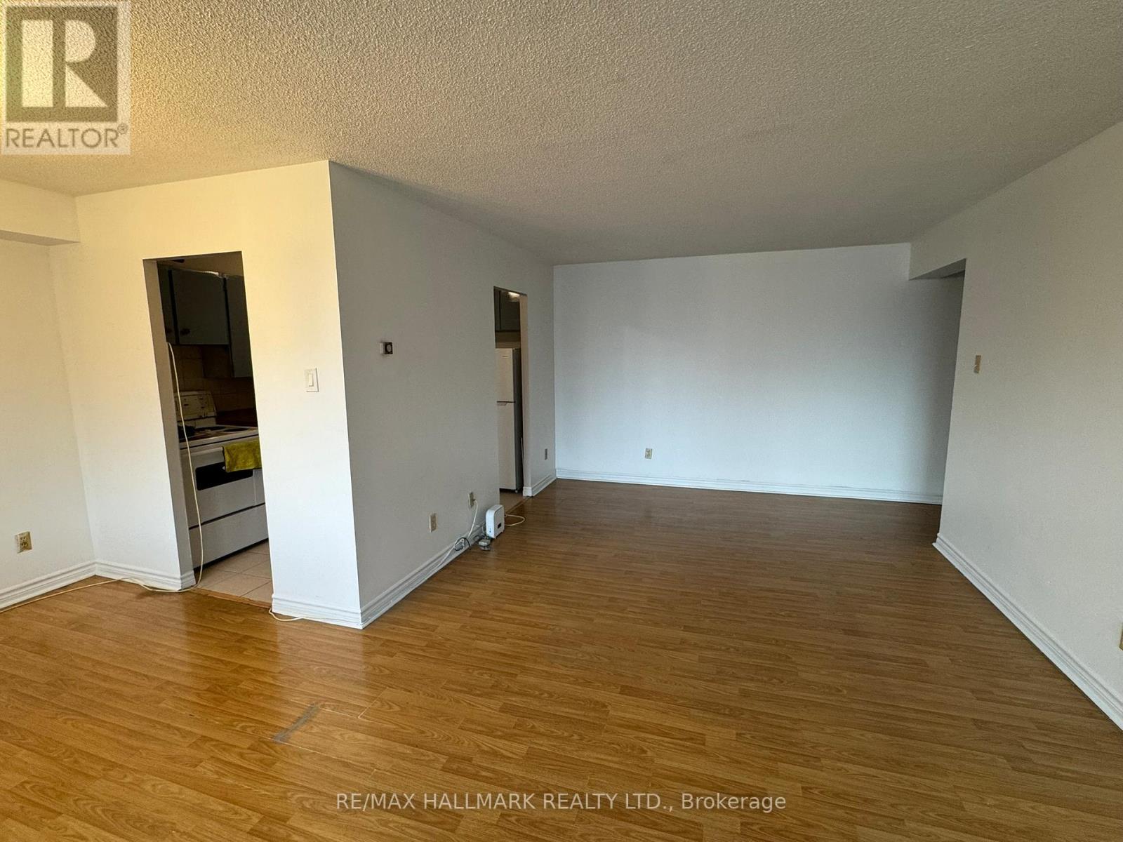 212 - 10 Sunrise Avenue, Toronto, Ontario  M4A 2R1 - Photo 6 - C12962024