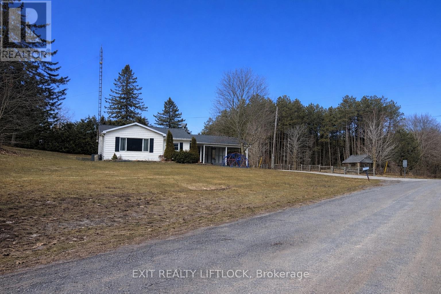 9236 Forest Crescent, Port Hope, Ontario  L0A 1B0 - Photo 2 - X12869882