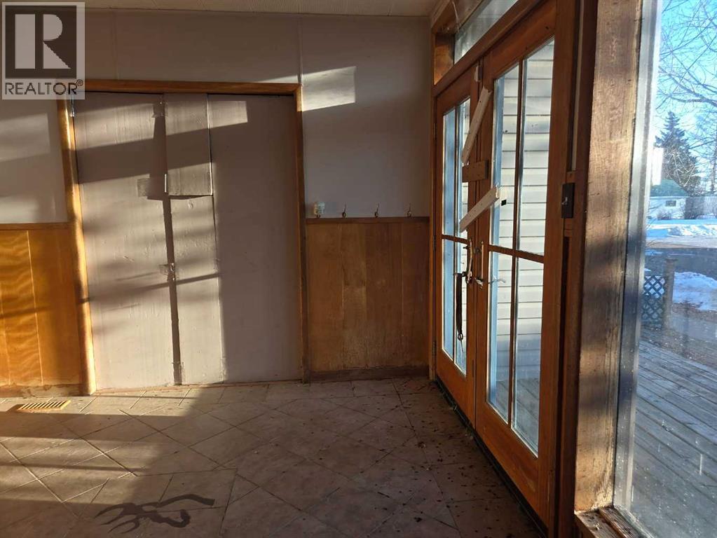 204 Lay Vivian Avenue W, Galahad, Alberta  T0B 1R0 - Photo 30 - A2294541