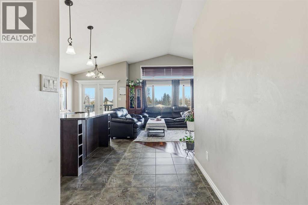 432 Firelight Point W, Lethbridge, Alberta  T1J 5B4 - Photo 6 - A2285729