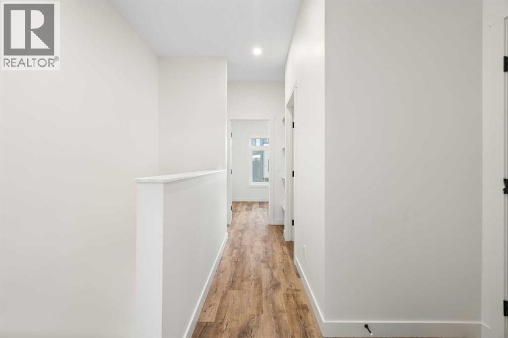 208, 156 Park Street, Cochrane, Alberta  T4C 2B8 - Photo 23 - A2291443