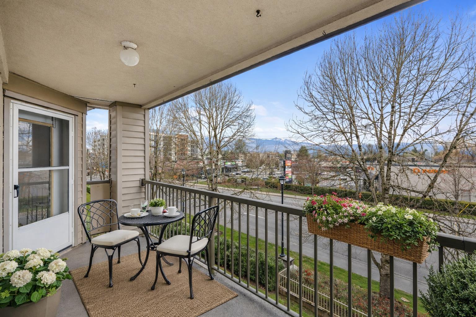 207 5450 208th Street, Langley, British Columbia  V3A 2J9 - Photo 11 - R3104225