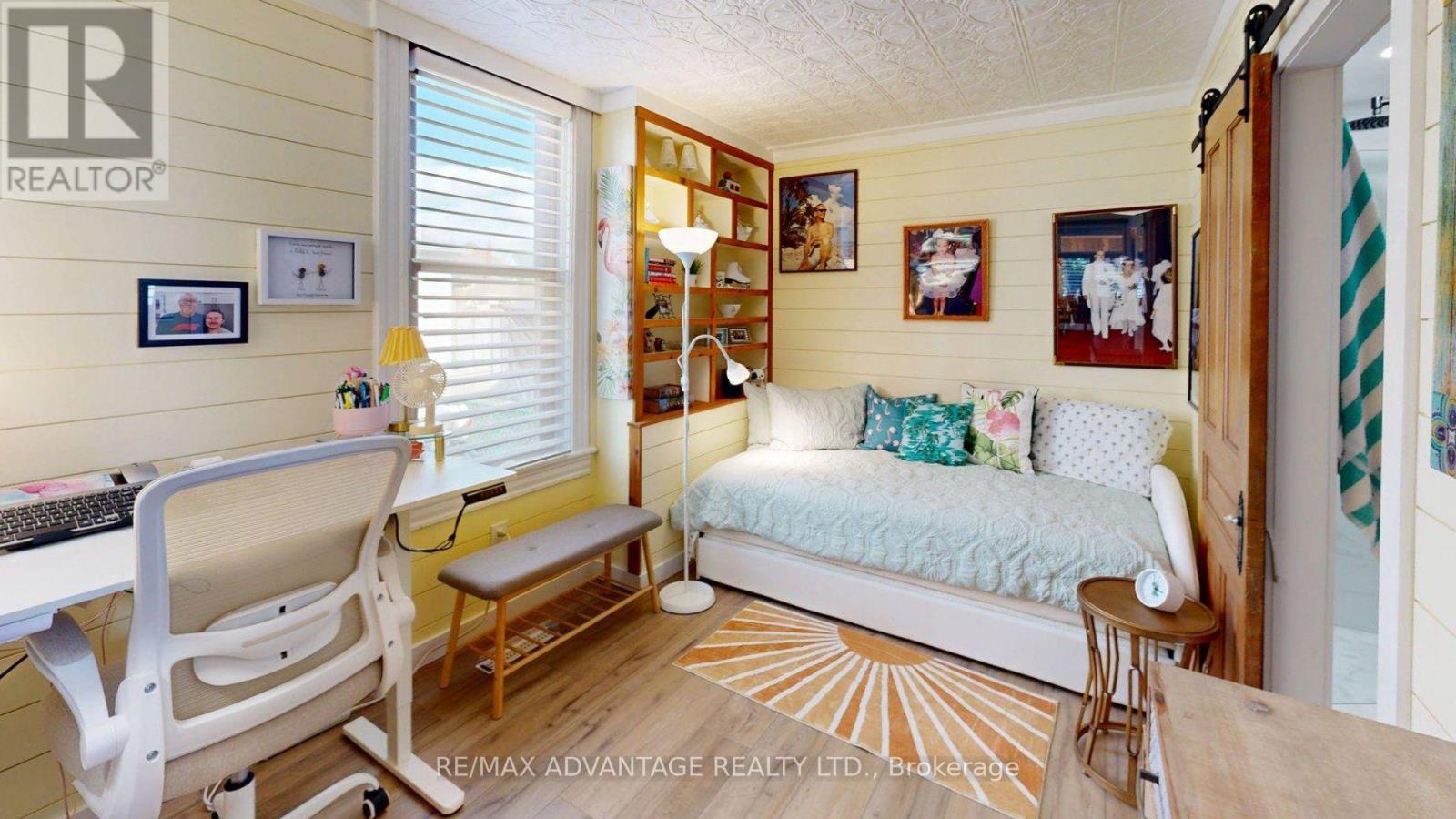 57 Queen Street, St. Thomas, Ontario  N5R 3J4 - Photo 14 - X12962090