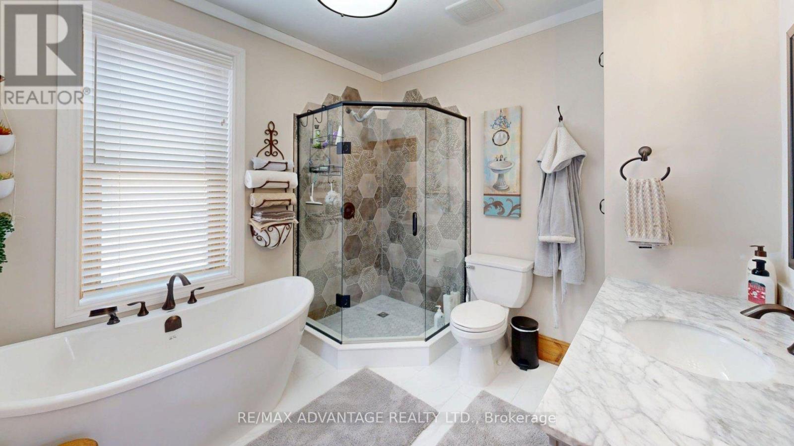 57 Queen Street, St. Thomas, Ontario  N5R 3J4 - Photo 33 - X12962090