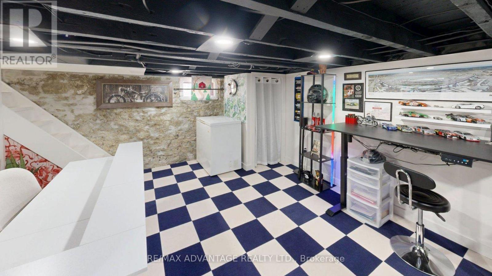 57 Queen Street, St. Thomas, Ontario  N5R 3J4 - Photo 37 - X12962090