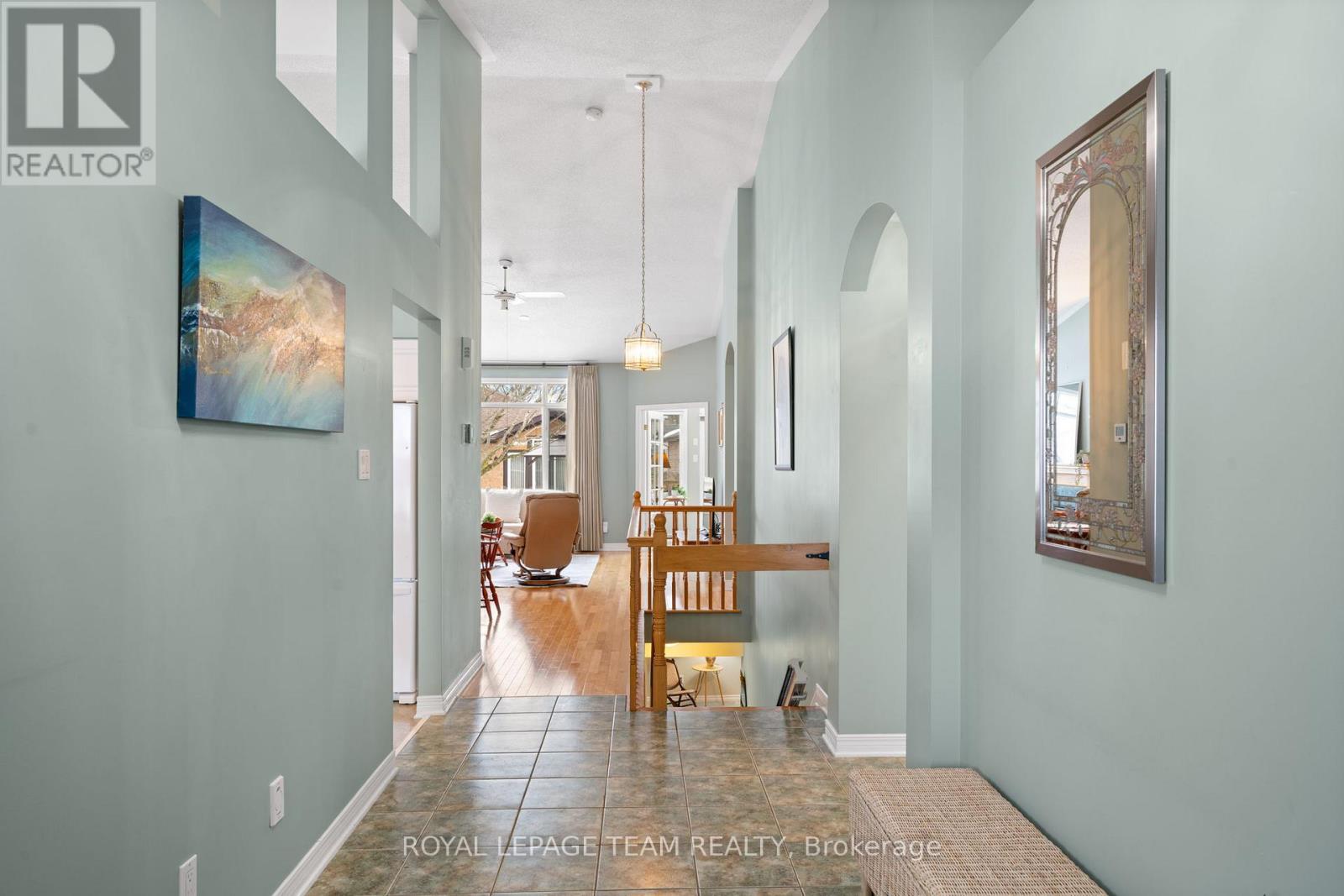 56 Coulson Court, Ottawa, Ontario  K2K 2X9 - Photo 4 - X12962092