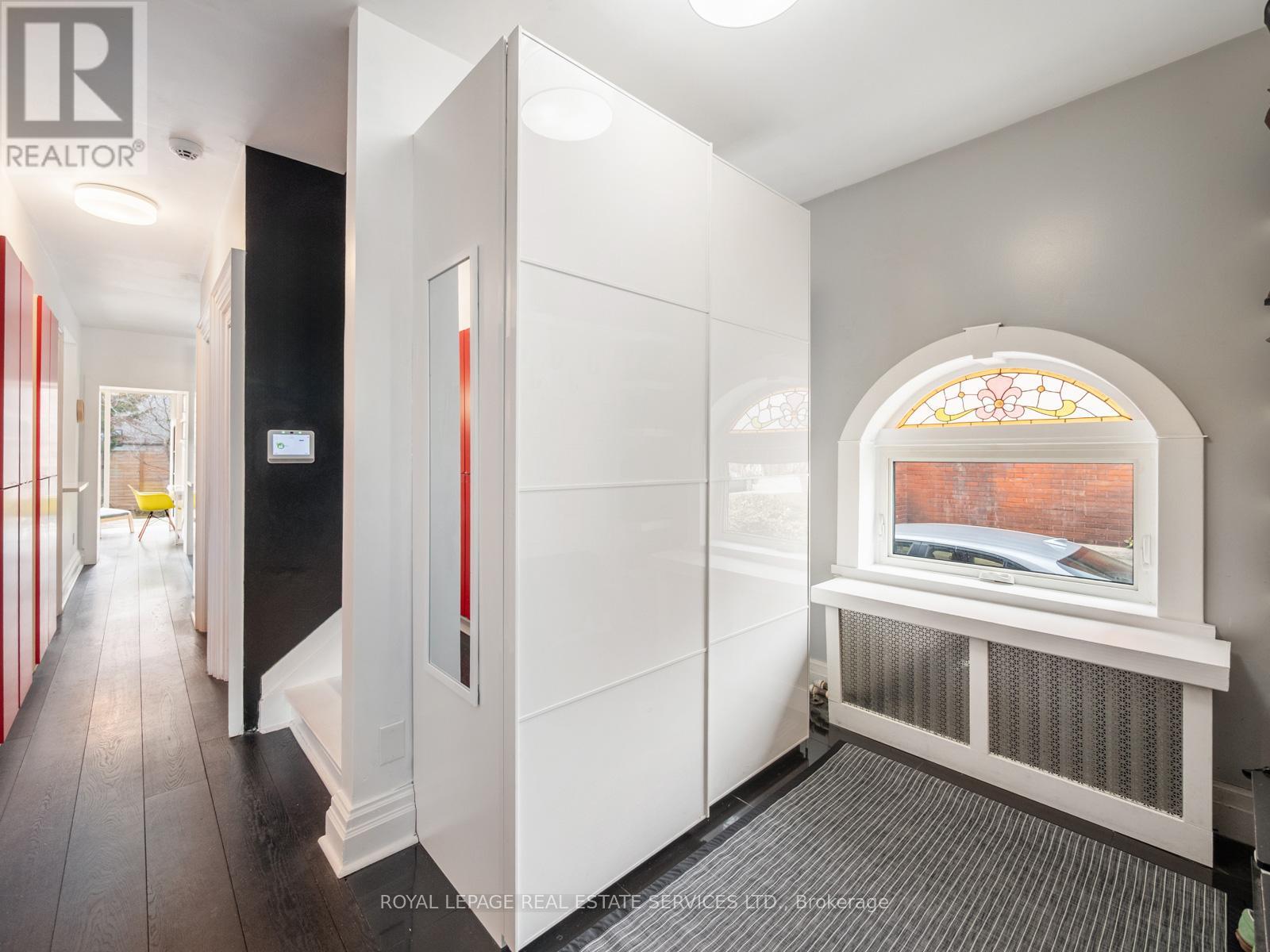 162 Medland Street, Toronto, Ontario  M6P 2N5 - Photo 10 - W12961472