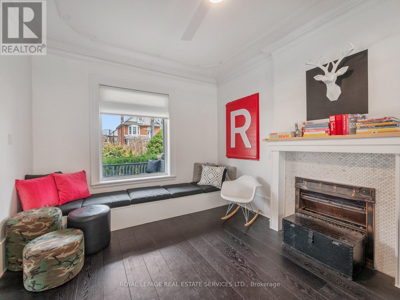 162 Medland Street, Toronto, Ontario  M6P 2N5 - Photo 11 - W12961472