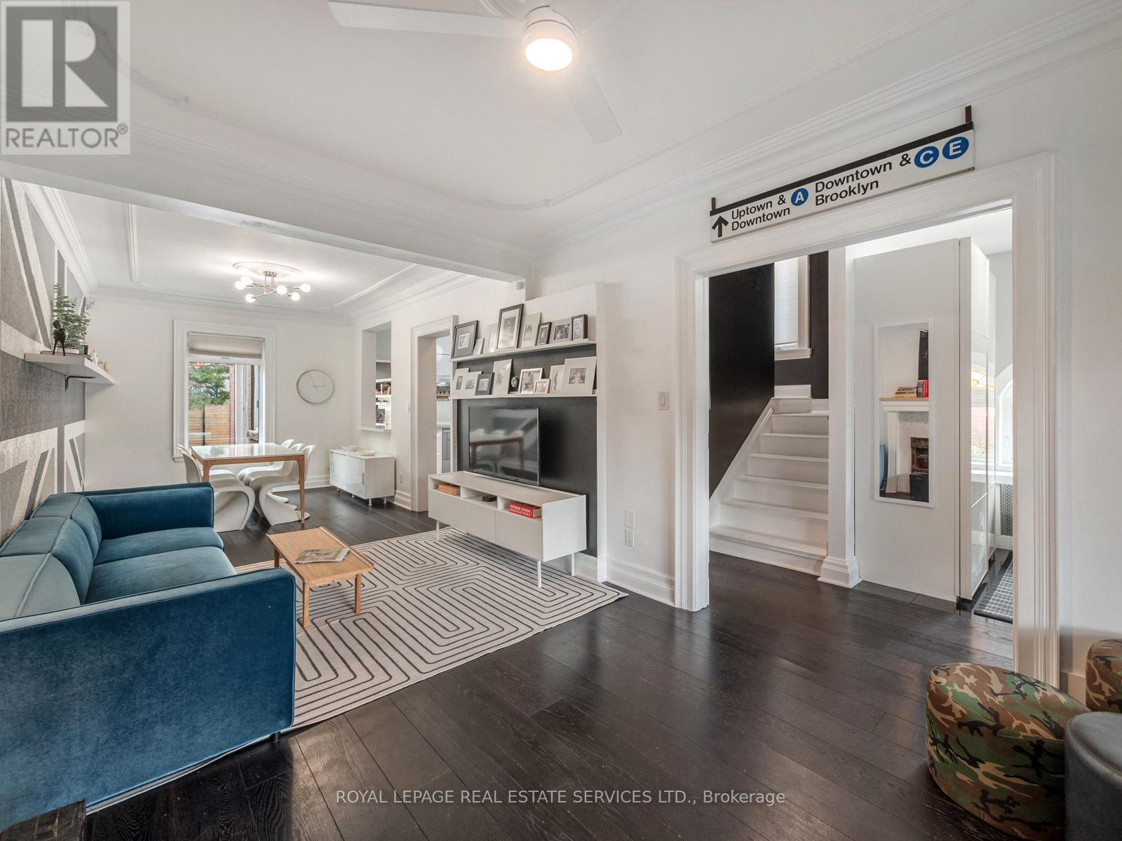 162 Medland Street, Toronto, Ontario  M6P 2N5 - Photo 13 - W12961472