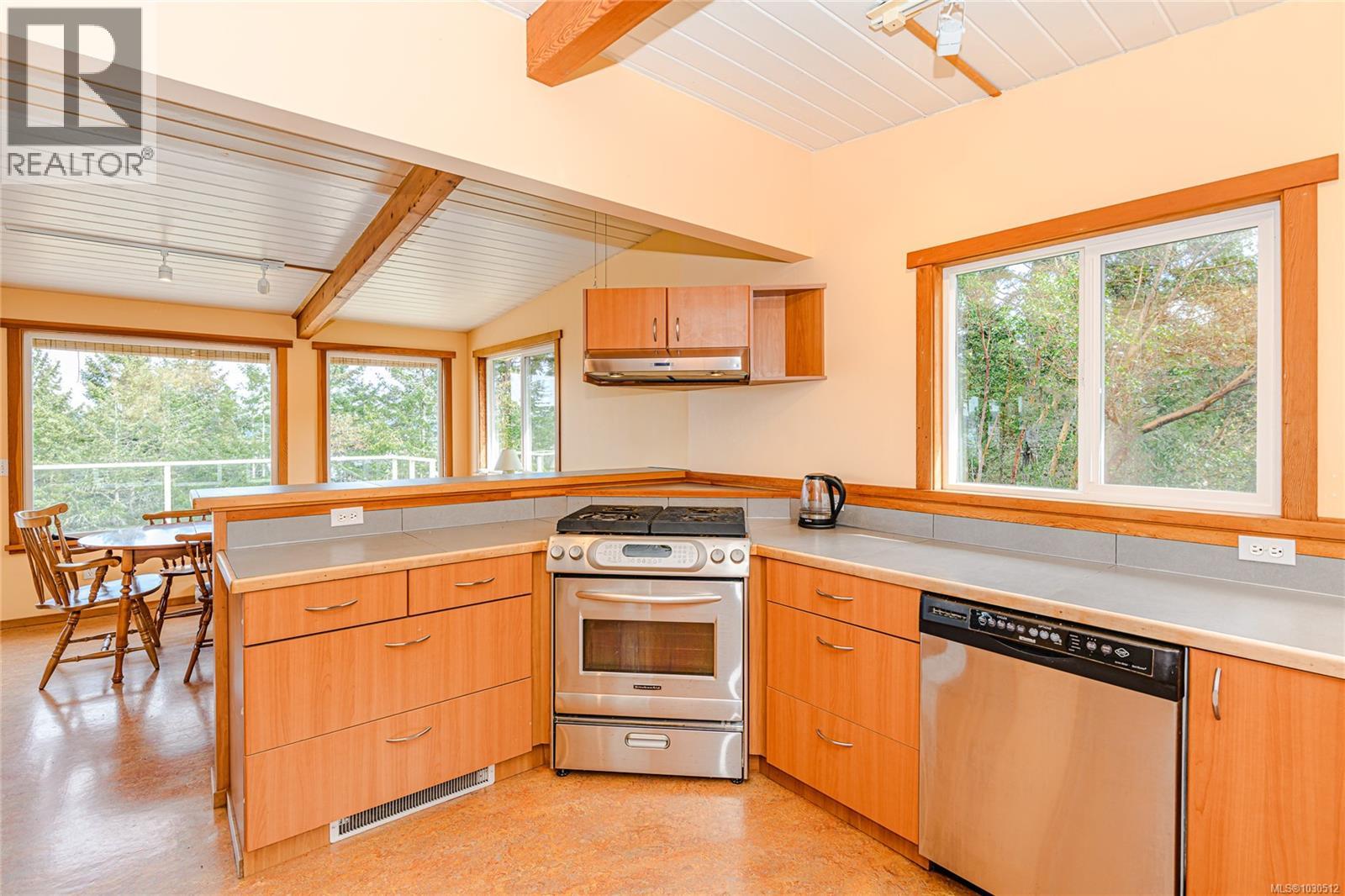 1500 Beddis Rd, Salt Spring, British Columbia  V8K 2E3 - Photo 13 - 1030512