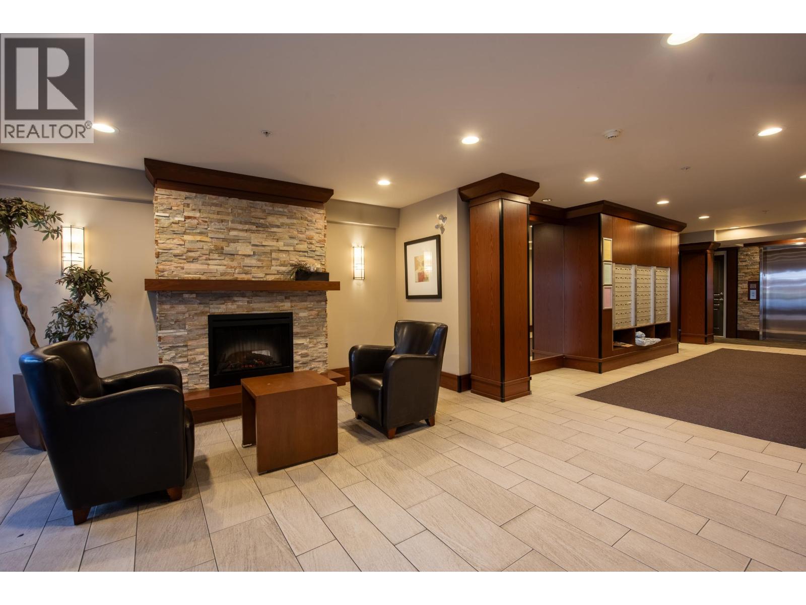 108 4788 Brentwood Dr, Burnaby, British Columbia V5C 0C5 - Photo 2 - R3107154